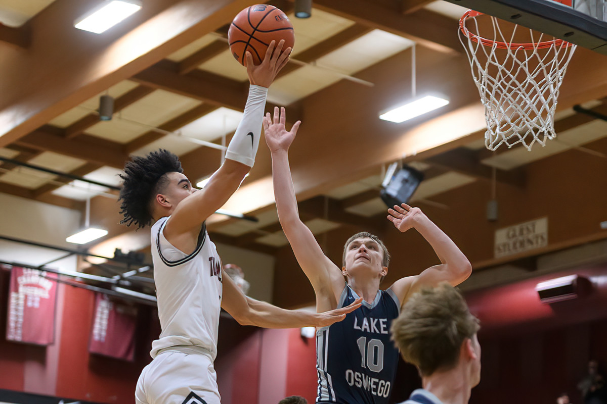 Tualatin Lake Oswego boys basketball Ken Waz 53